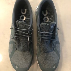 On cloud tennis shoe